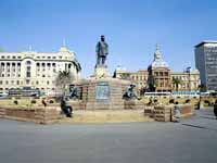 Church_Square_Pretoria.jpg
